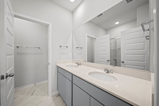Building Photo - 8340 Bristlecone Pne Wy