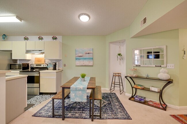 Building Photo - 140 Spanish Oak Dr
