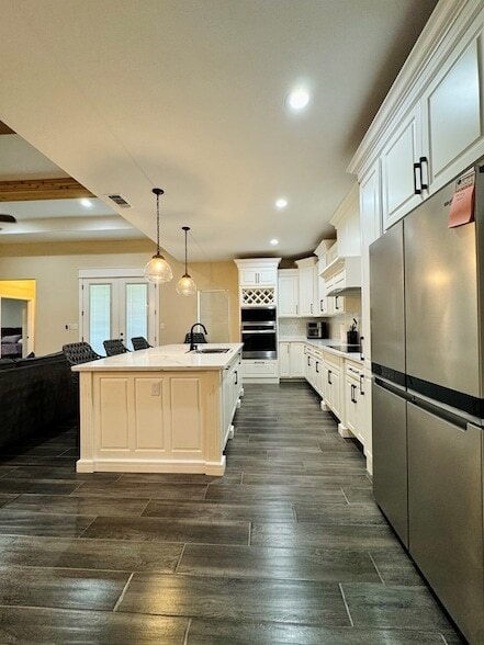 Building Photo - 2301 Lemonwood St