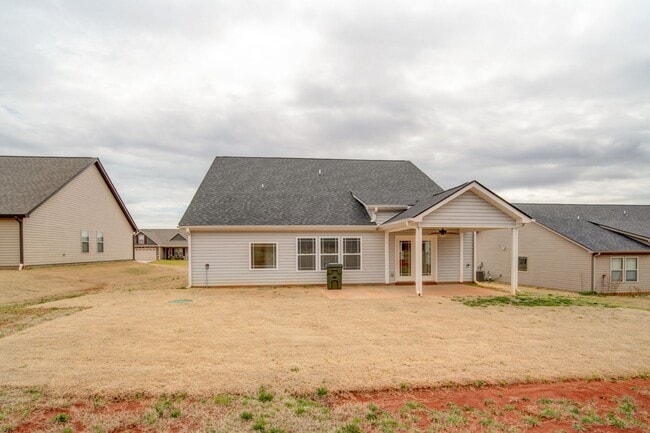 Building Photo - 732 Shelburne Ln