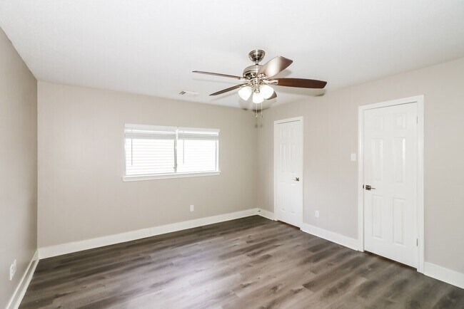 Building Photo - 6026 Egypt Dr