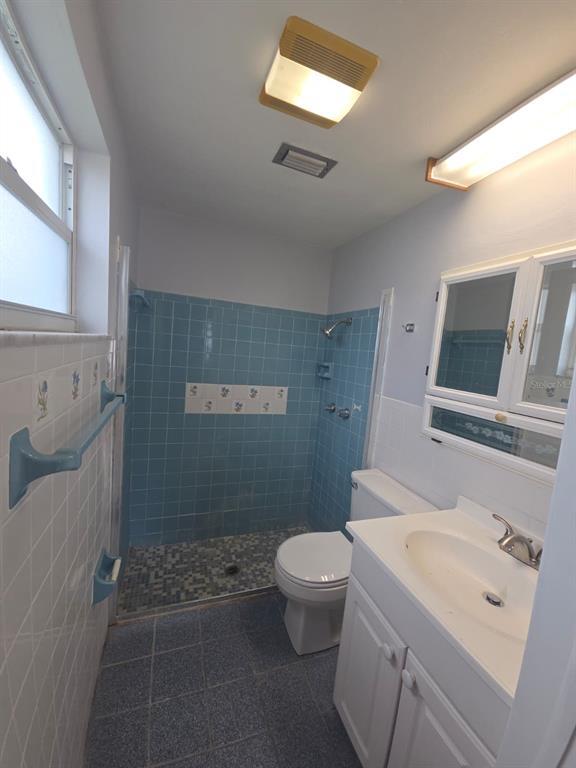 Building Photo - 3619 Springfield Dr