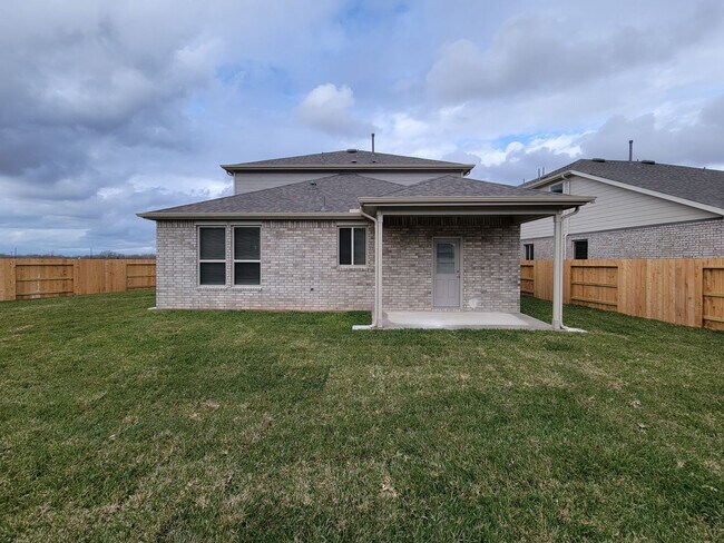 Building Photo - Beautiful brand-new construction with exceptional lake view in a new master planned community in ...