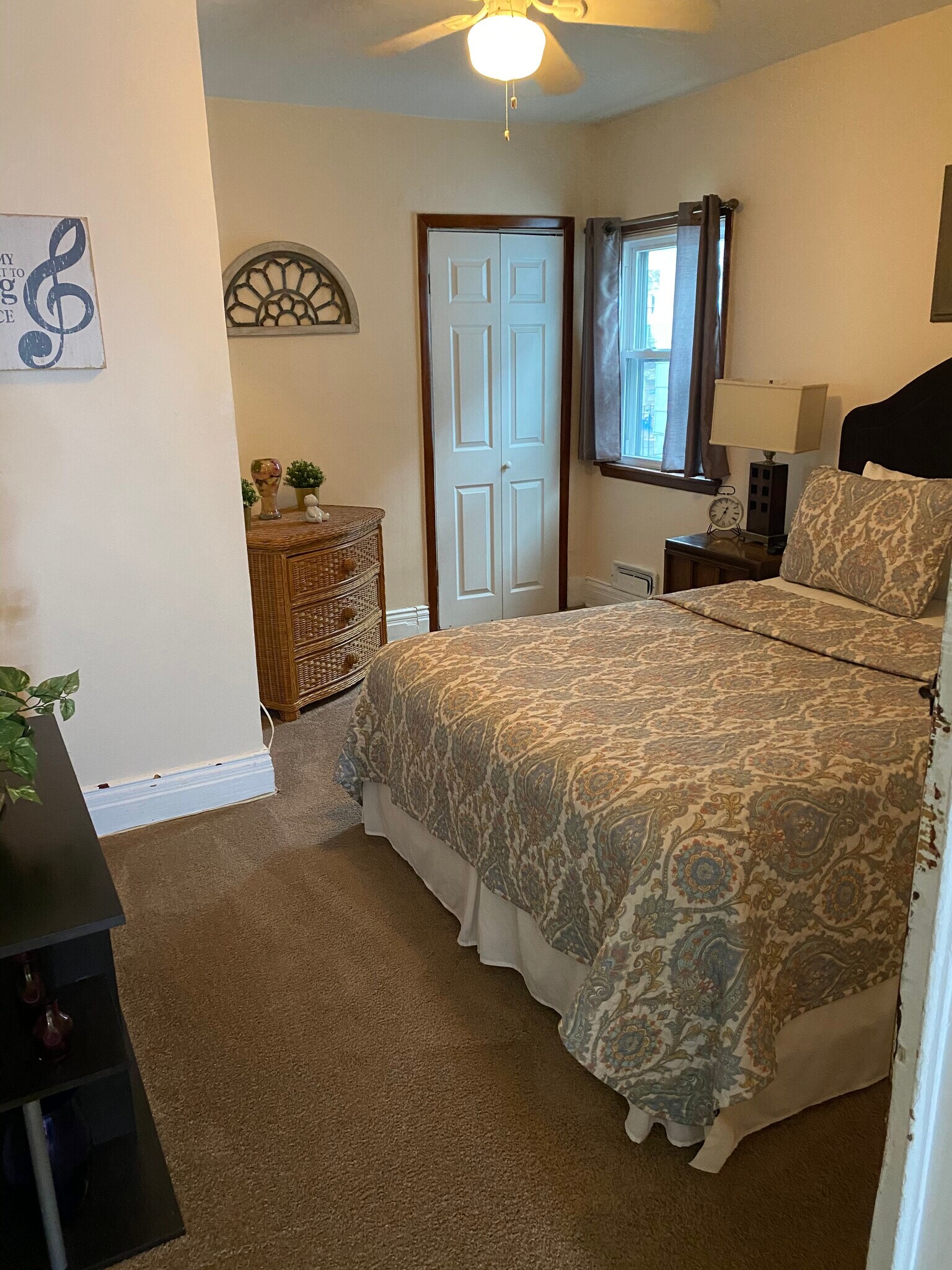 bedroom - 539 Plymouth Ave