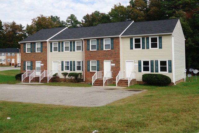 Primary Photo - Prince George Commons Townhomes