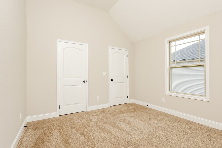 Building Photo - 1205 Black Oak Cir