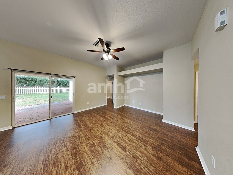 Building Photo - 11604 Brookmore Way