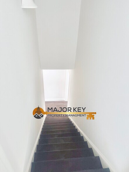 Building Photo - 7025 Bavarian Wood Pl