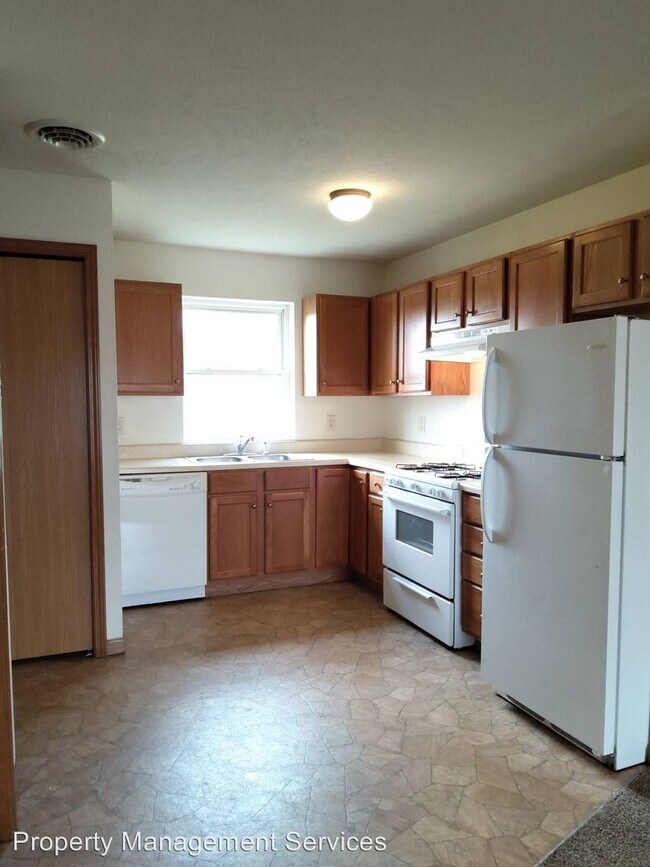 Primary Photo - 279 Woodridge Ct