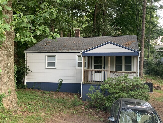 Primary Photo - 3811 Greenleaf St