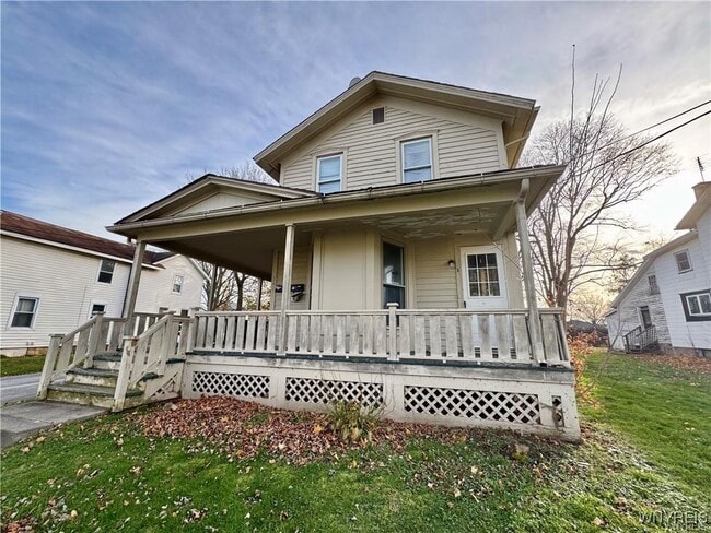 Building Photo - 341 Upper Front Ave