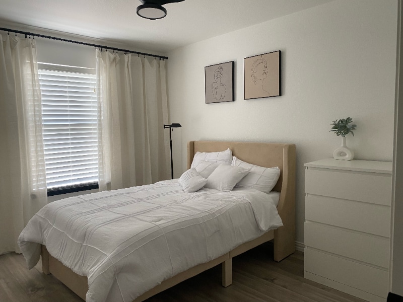 Building Photo - 2743 Hyde Park Dr