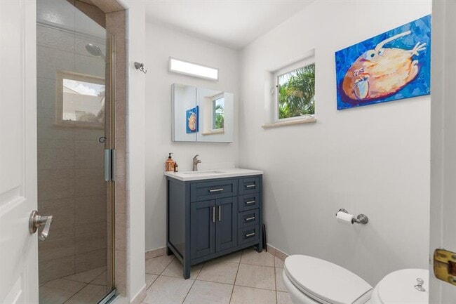 Building Photo - 70 Isle of Venice Dr