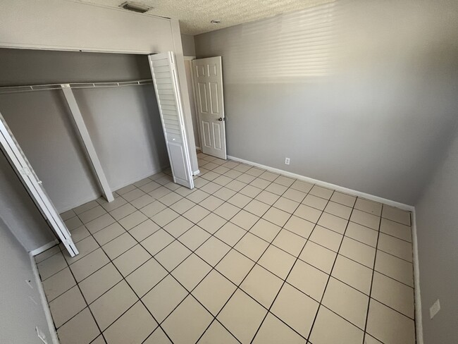 Building Photo - 3525 Avenue J