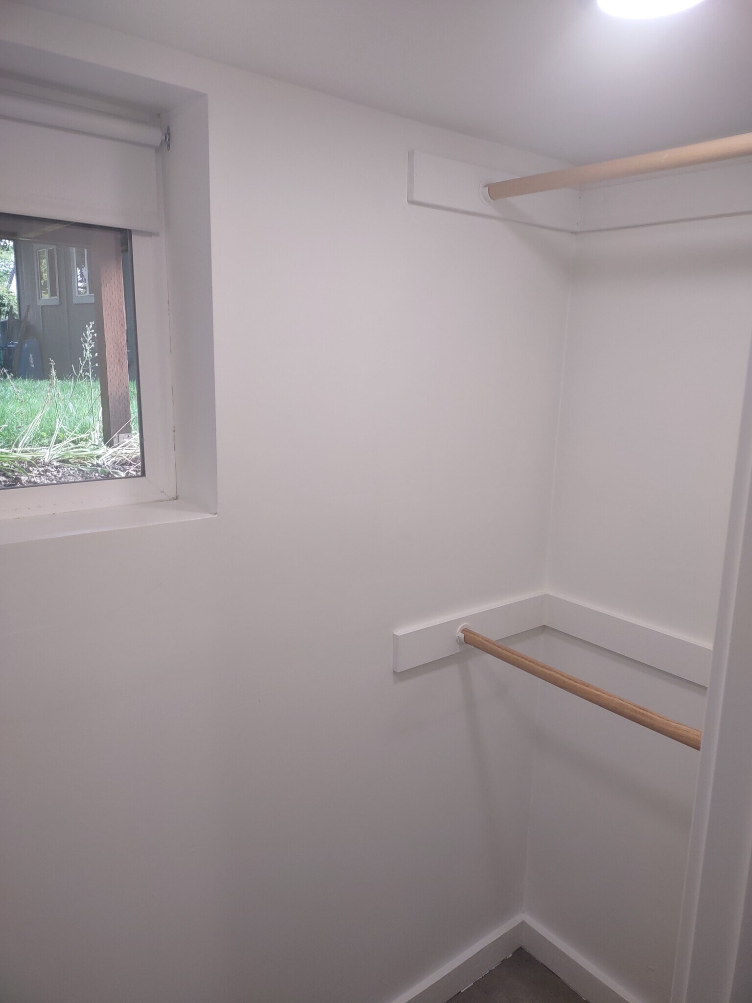 Building Photo - 1627 N Farragut St