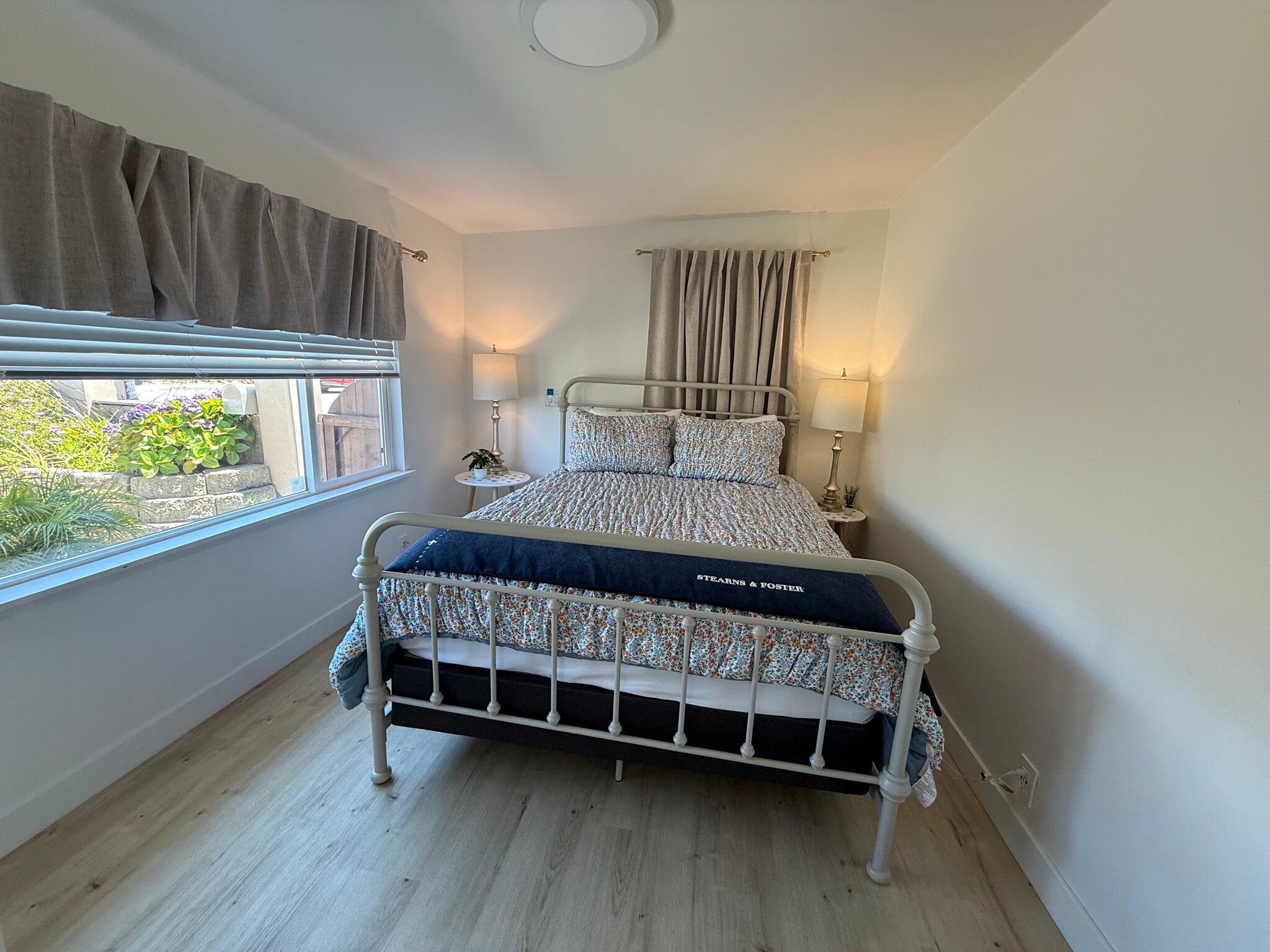 Building Photo - 1779 Saint Helena St