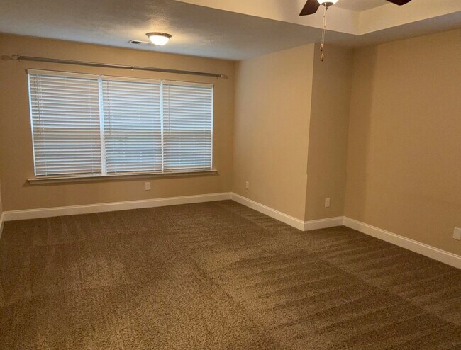 Building Photo - 3063 Margot Ln