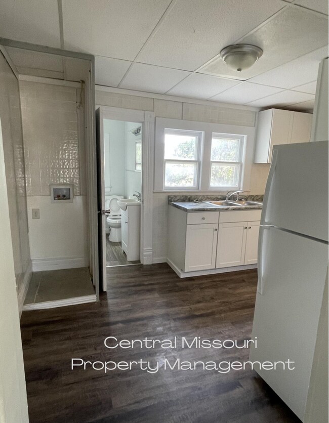 Building Photo - 200 E Gay St