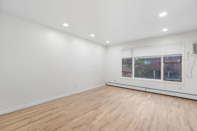 Building Photo - 56 POPLAR St