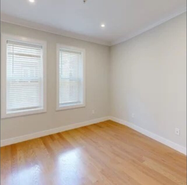 Building Photo - 165 Allston St