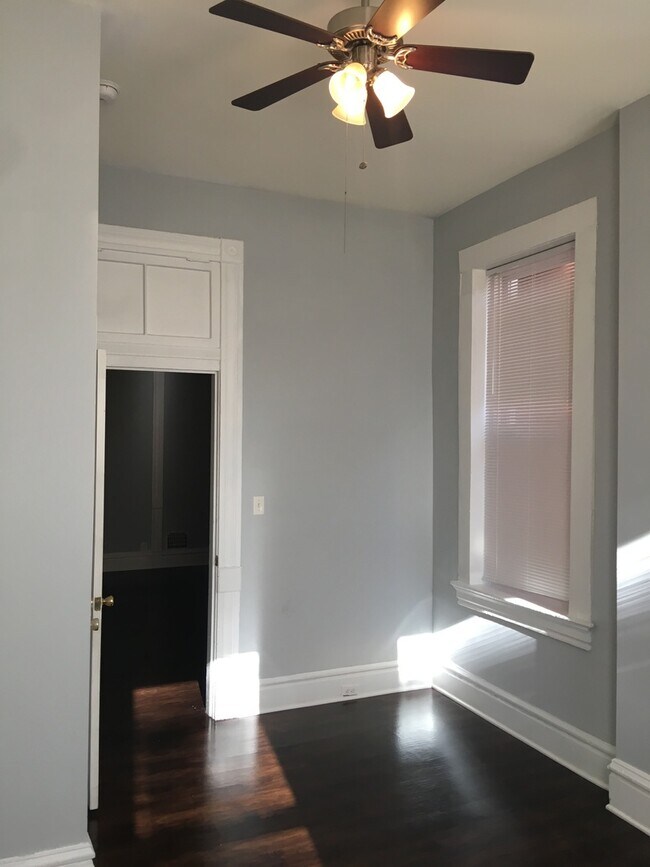 Building Photo - 2710 Armand Pl