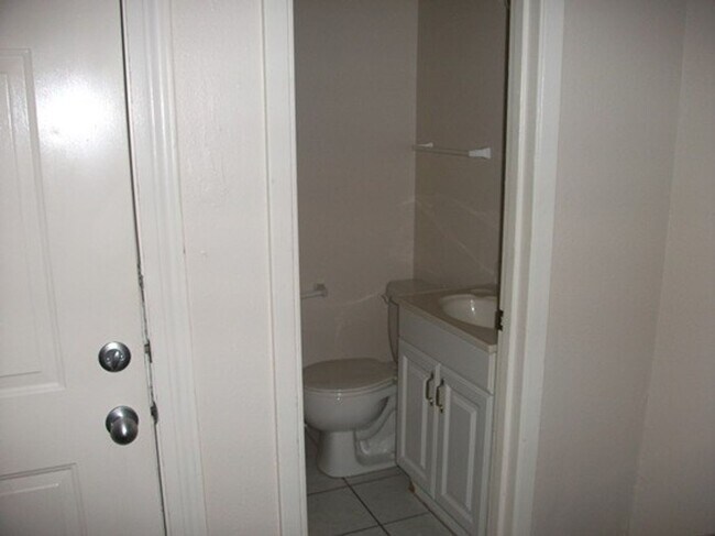 Building Photo - 4000 Scruggs Dr