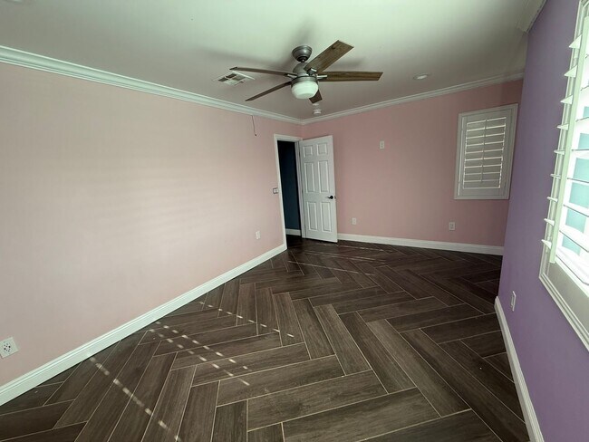 Building Photo - Eagle Ranch Community-2 Story 4 bedrooms Spanish Style Home