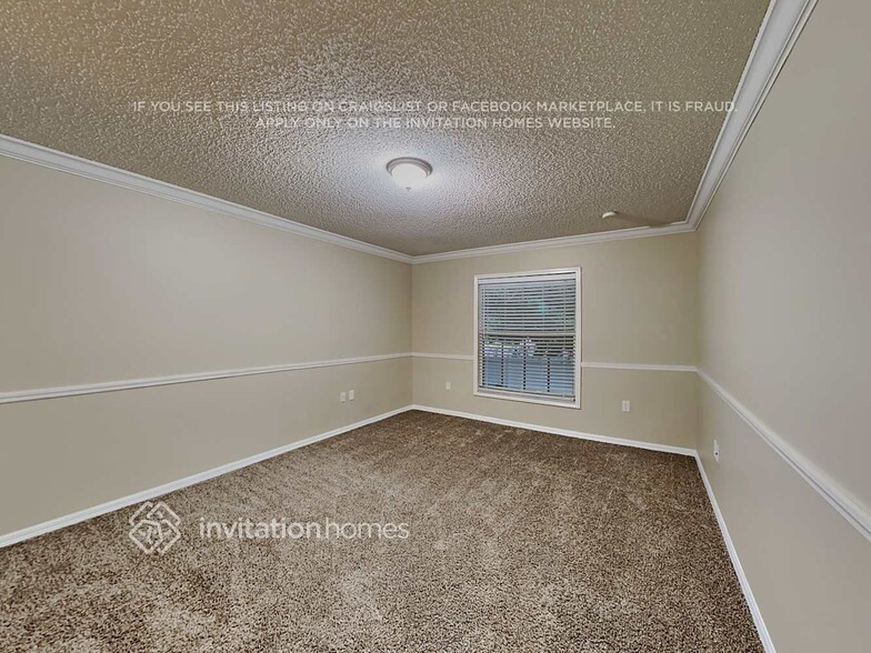 Building Photo - 894 Westline Ave