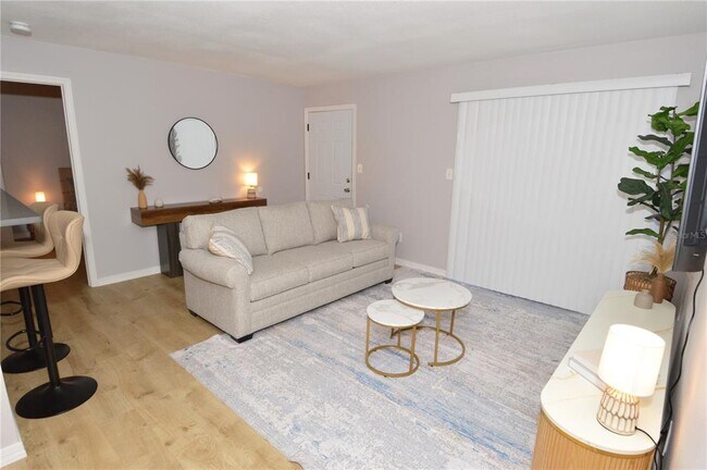 Building Photo - 8653 Fancy Finch Dr