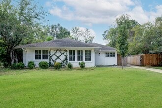 Building Photo - 3511 Broadmead Dr