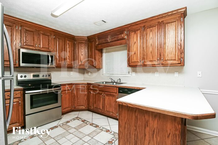 Building Photo - 270 Rosewood Cir