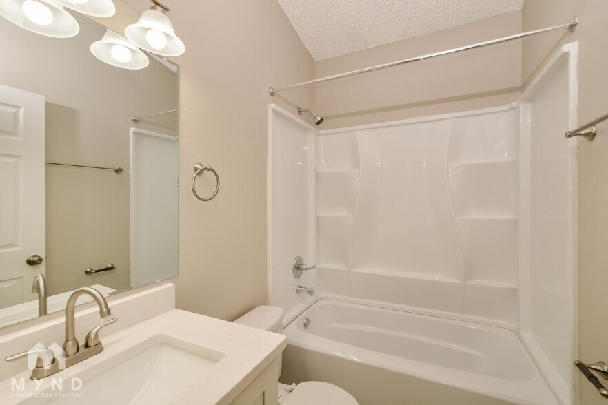 Building Photo - 1481 Harbin Dr