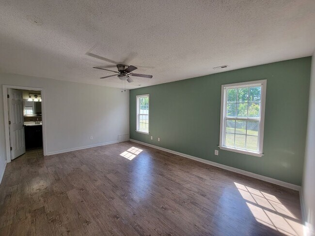 Building Photo - 211 Marsh Hen Ct