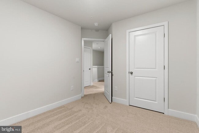 Building Photo - 5221 Manor Park Dr