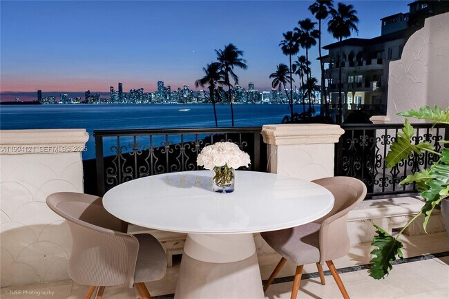 Building Photo - 4822 Fisher Island Dr