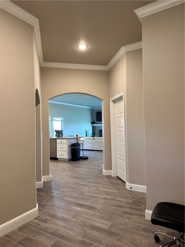 Building Photo - 1030 Winesap Dr