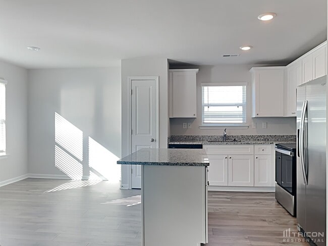 Building Photo - 123 Harvest Cir