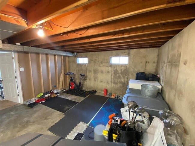 Building Photo - 7 Edgeworth Ave