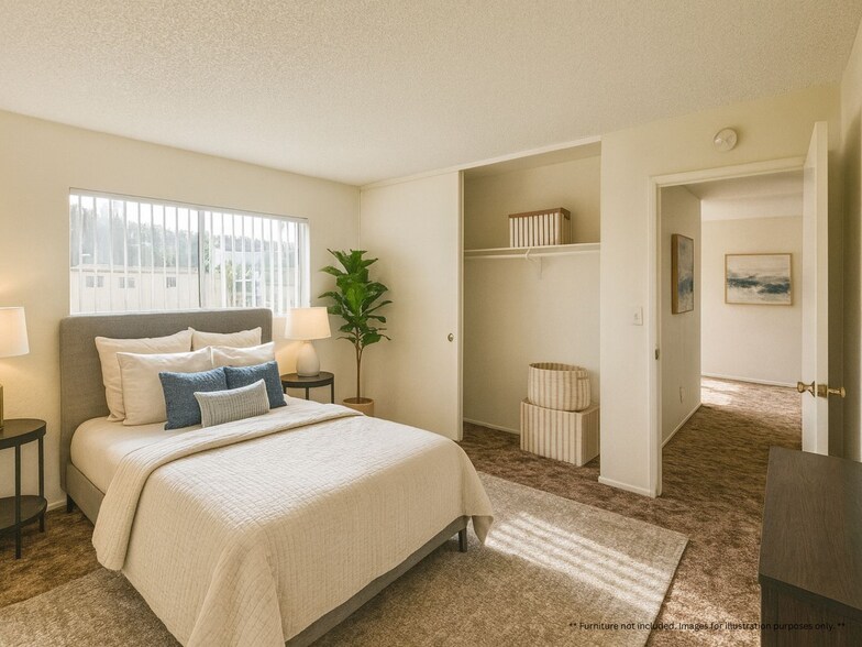 Building Photo - 1010 S Magnolia Ave