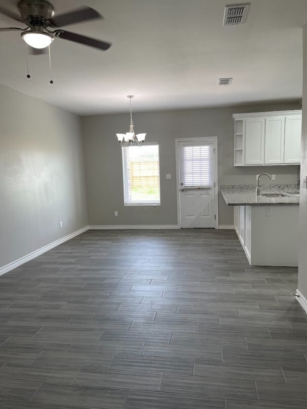 Building Photo - 119 Mimosa St