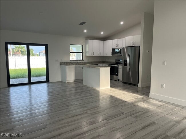 Primary Photo - 609 NW 37th Ave