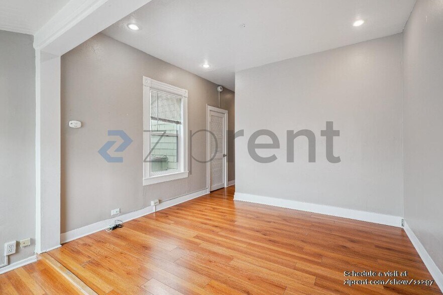 Building Photo - 1366 48th Ave
