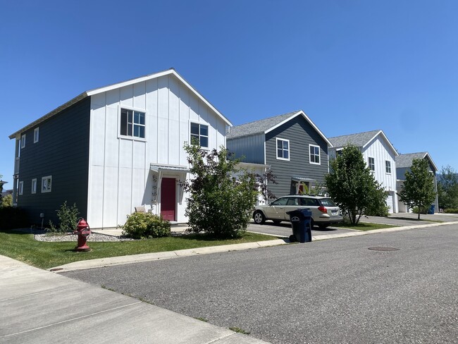 Building Photo - 2286 Gallatin Green Blvd