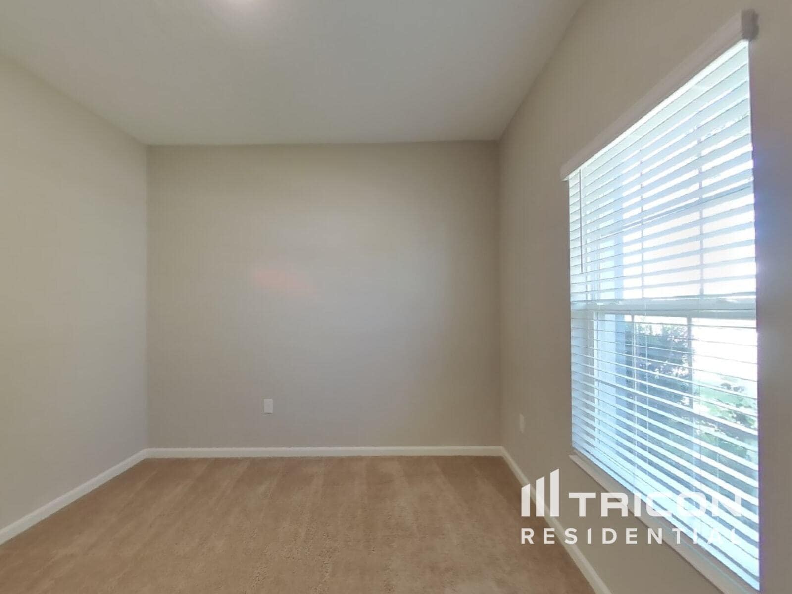 Building Photo - 180 Bella Verano Way