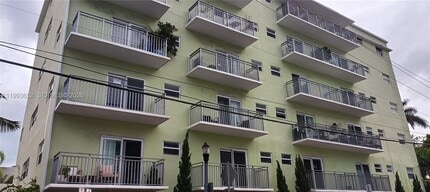 Building Photo - 363 Washington Ave