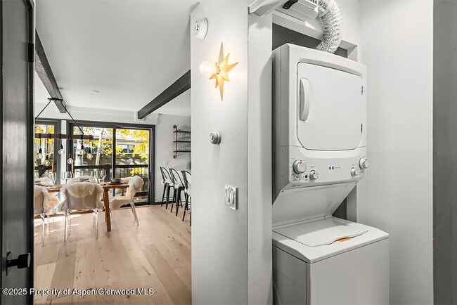 Building Photo - 35 Upper Woodbridge Rd