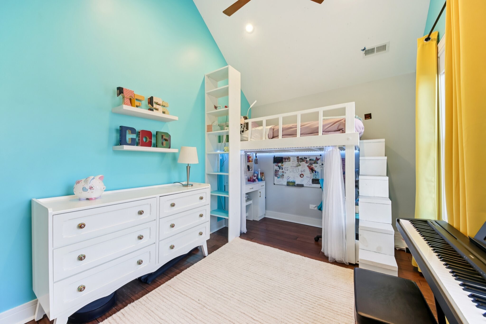 Building Photo - 1717 N Hudson Ave