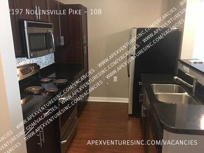 Building Photo - 2197 Nolensville Pk