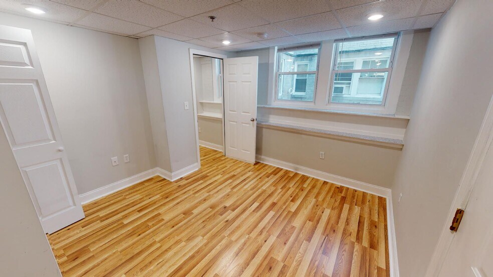 Building Photo - 1198 Commonwealth Ave