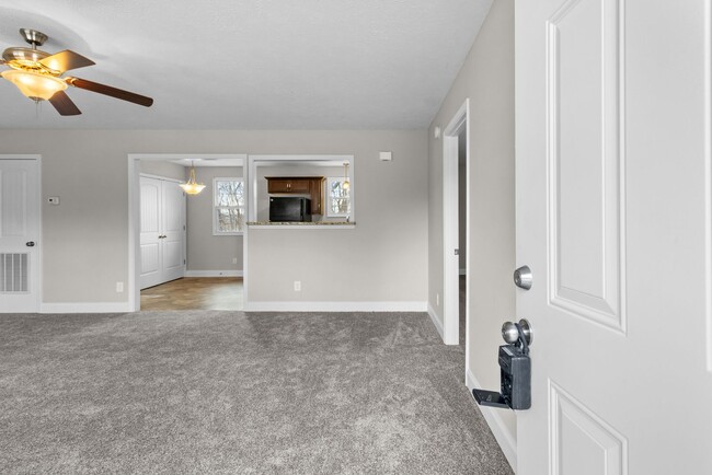 Primary Photo - Dortch/Bradley St Apartments